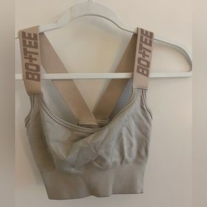 BO TEE sports bra